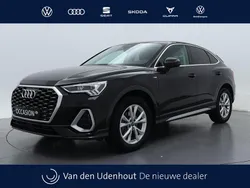 Zwart Gebruikt 2022 Audi Q3 Advanced SUV | € 39.900