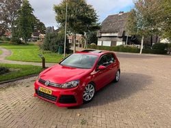 Rood Gebruikt 2009 VW Golf VI Hatchback | € 3.495 (Eerlijke prijs)