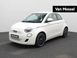 Wit Gebruikt 2023 Fiat 500e La Prima Hatchback | € 23.900 (Eerlijke prijs)