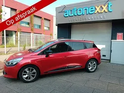 Rood Gebruikt 2016 Renault Clio GrandTour Dynamique Stationwagen | € 4.595 (Goede deal)