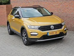 Geel Gebruikt 2020 VW T-Roc Style SUV | € 24.950 (Eerlijke prijs)