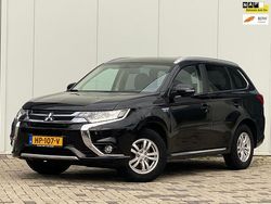 Zwart Gebruikt 2015 Mitsubishi Outlander Edition SUV | € 14.900 (Iets duurder)