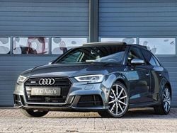 Grijs Gebruikt 2017 Audi A3 Sportback S-Line Hatchback | € 24.950 (Iets duurder)