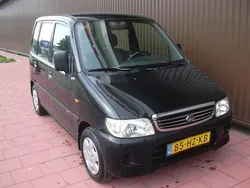 Zwart Gebruikt 2002 Daihatsu Move Hatchback | € 1.000