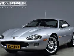Grijs Gebruikt 2001 Jaguar XKR Coupé | € 23.995
