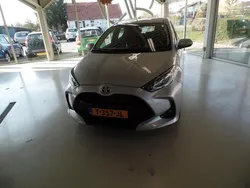 Grijs Gebruikt 2023 Toyota Yaris Hatchback | € 25.250 (Eerlijke prijs)