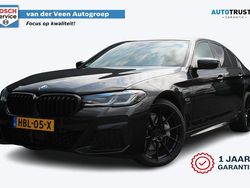 Zwart Gebruikt 2022 BMW 545e Sedan | € 45.495 (Super prijs)