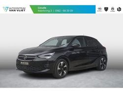 Diamond black (donker zwart) Gebruikt 2021 Opel Corsa-e Hatchback | € 18.695 (Eerlijke prijs)