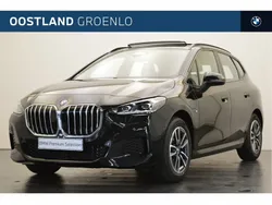 Saphirschwarz (donker zwart metallic) Gebruikt 2024 BMW 230e Active Tourer Comfort Edition MPV | € 51.950