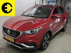 Rood Gebruikt 2019 MG ZS Luxury Sedan | € 14.950 (Iets duurder)