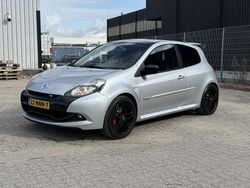 Grijs Gebruikt 2010 Renault Clio R.S. R.S. Hatchback | € 11.750 (Super prijs)