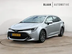 Grijs Gebruikt 2020 Toyota Corolla Style Stationwagen | € 22.785 (Eerlijke prijs)