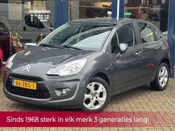 Grijs, metallic lak Gebruikt 2012 Citroën C3 Tendance Hatchback | € 5.290 (Eerlijke prijs)