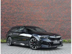 Zwart Gebruikt 2024 BMW 530e M Performance Stationwagen | € 85.950