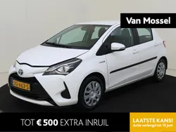 Wit Gebruikt 2018 Toyota Yaris Hybrid Hatchback | € 14.735 (Goede deal)