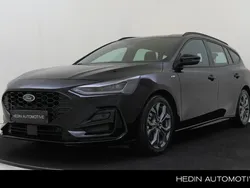Zwart Gebruikt 2023 Ford Focus ST-Line Stationwagen | € 24.945 (Eerlijke prijs)