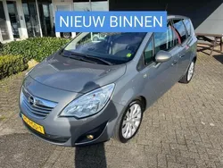 Bruin Gebruikt 2011 Opel Meriva Cosmo MPV | € 5.250 (Eerlijke prijs)