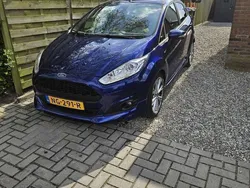 Blauw Gebruikt 2017 Ford Fiesta ST-Line Hatchback | € 10.950 (Eerlijke prijs)