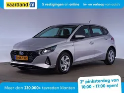 Grijs, metallic lak Gebruikt 2021 Hyundai i20 Comfort Hatchback | € 15.945 (Super prijs)