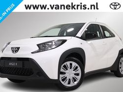 Wit Gebruikt 2025 Toyota Aygo X Play SUV | € 20.499