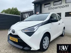 Wit Gebruikt 2021 Toyota Aygo X-play Hatchback | € 8.995 (Goede deal)