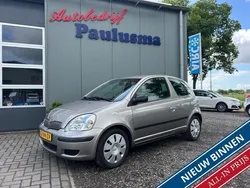 Grijs Gebruikt 2004 Toyota Yaris Hatchback | € 2.950 (Eerlijke prijs)