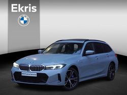 Grijs Gebruikt 2025 BMW 330e M Sport Stationwagen | € 56.900 (Eerlijke prijs)