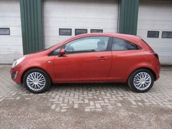Rood Gebruikt 2012 Opel Corsa Hatchback | € 3.250 (Eerlijke prijs)