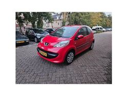 Rood Gebruikt 2006 Peugeot 107 Hatchback | € 1.450 (Goede deal)
