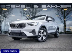 Zilver, metallic lak Gebruikt 2022 Volvo XC40 Inscription SUV | € 38.950 (Eerlijke prijs)