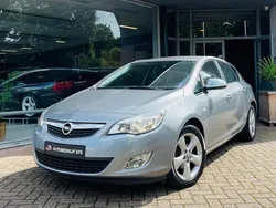 Grijs Gebruikt 2011 Opel Astra Edition Hatchback | € 5.299 (Eerlijke prijs)