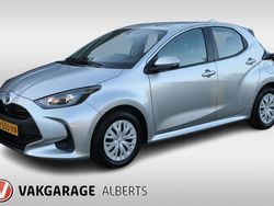 Grijs Gebruikt 2022 Toyota Yaris Active Hatchback | € 18.450 (Eerlijke prijs)