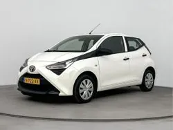 Wit Gebruikt 2021 Toyota Aygo Hatchback | € 11.345 (Eerlijke prijs)