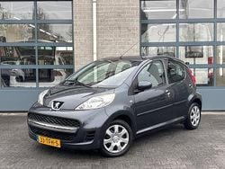 Grijs Gebruikt 2012 Peugeot 107 Hatchback | € 4.950 (Eerlijke prijs)