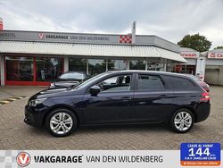 Blauw Gebruikt 2018 Peugeot 308 SW Premium Stationwagen | € 8.750