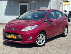 Rood Gebruikt 2012 Ford Fiesta Hatchback | € 5.950 (Eerlijke prijs)