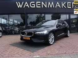 Zwart Gebruikt 2020 Volvo V60 Momentum Stationwagen | € 29.950 (Super prijs)