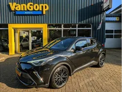 Zwart Gebruikt 2020 Toyota C-HR Executive SUV | € 25.595 (Eerlijke prijs)