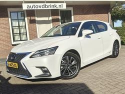Wit Gebruikt 2020 Lexus CT200h Hatchback | € 20.990 (Iets duurder)