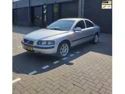 Grijs Gebruikt 2001 Volvo S60 Sedan | € 2.895 (Duur)