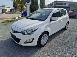 Wit Gebruikt 2013 Hyundai i20 Sedan | € 5.000 (Iets duurder)