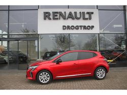 Rouge flamme (rood parelmoer) Gebruikt 2024 Renault Clio V Evolution Hatchback | € 19.925 (Iets duurder)