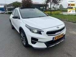 Wit, metallic lak Gebruikt 2020 Kia XCeed SUV | € 22.950 (Iets duurder)