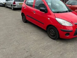 Rood Gebruikt 2010 Hyundai i10 Passion Hatchback | € 1.450 (Super prijs)