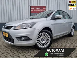 Grijs, metallic lak Gebruikt 2010 Ford Focus Titanium Hatchback | € 6.995 (Duur)