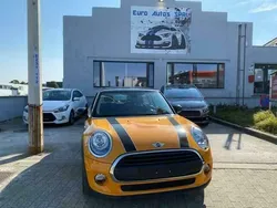 Oranje Gebruikt 2014 Mini Cooper Hatchback | € 9.299 (Eerlijke prijs)