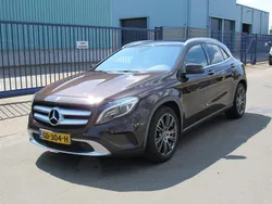 Bruin Gebruikt 2015 Mercedes GLA250 Ambition SUV | € 18.750 (Goede deal)