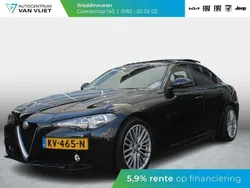 Zwart Gebruikt 2016 Alfa Romeo Giulia Super Sedan | € 22.990 (Iets duurder)