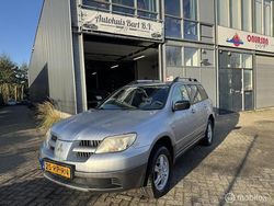 Grijs (metallic) Gebruikt 2005 Mitsubishi Outlander Invite+ SUV | € 2.999 (Eerlijke prijs)