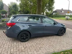 Blauw Gebruikt 2013 Kia Ceed Sportswagon Plus Stationwagen | € 4.750 (Goede deal)